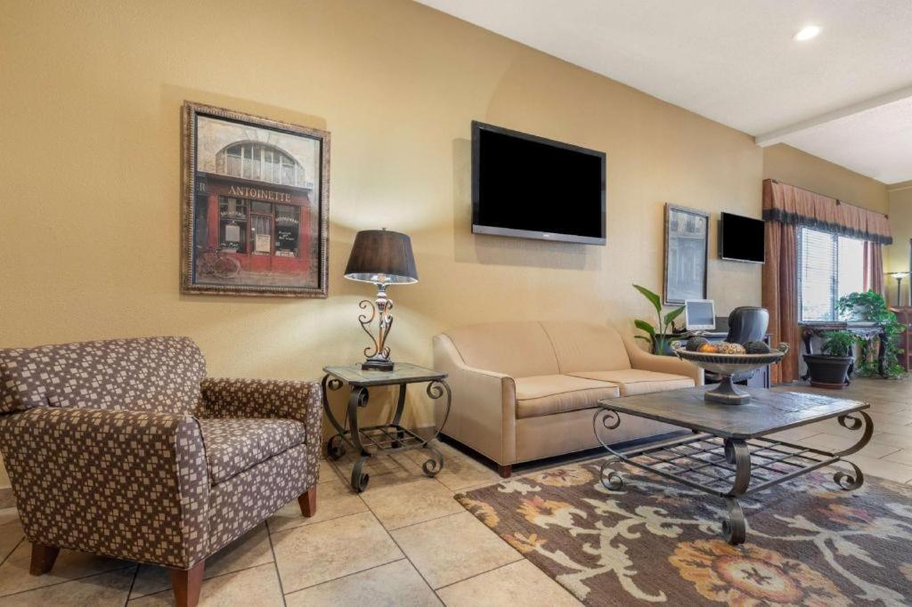 Best Western Taylor Inn Bagian luar foto