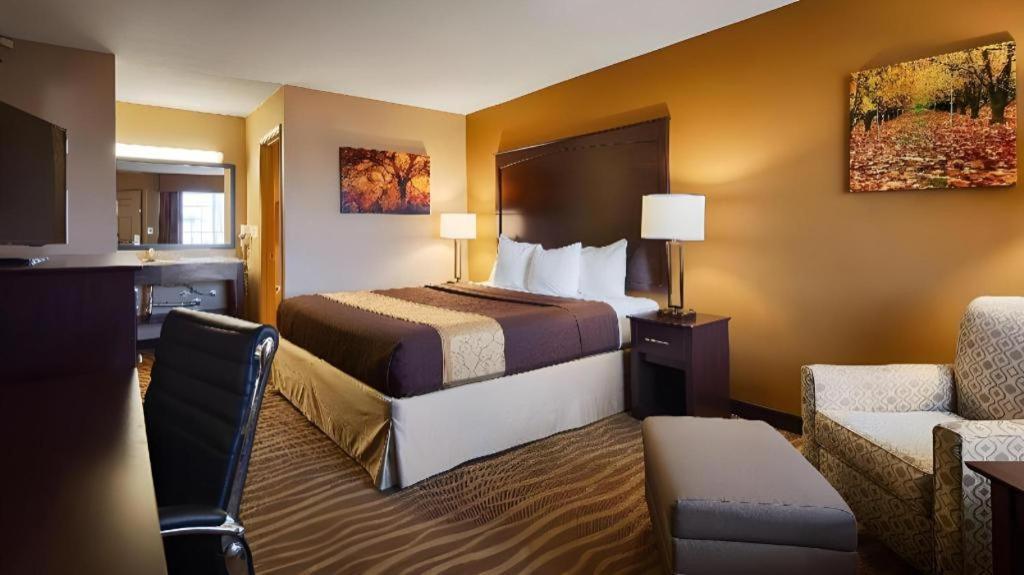 Best Western Taylor Inn Bagian luar foto