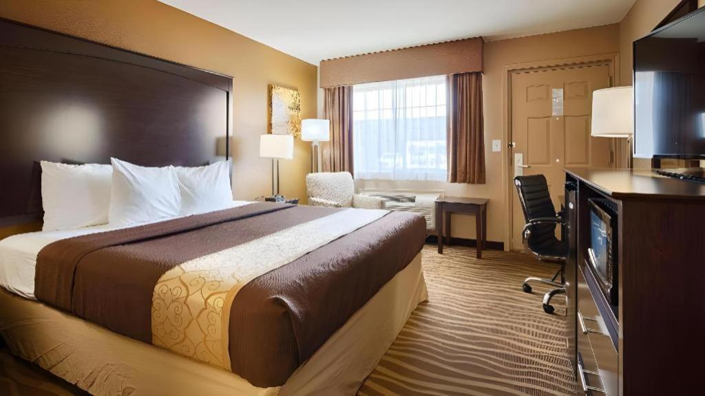 Best Western Taylor Inn Bagian luar foto