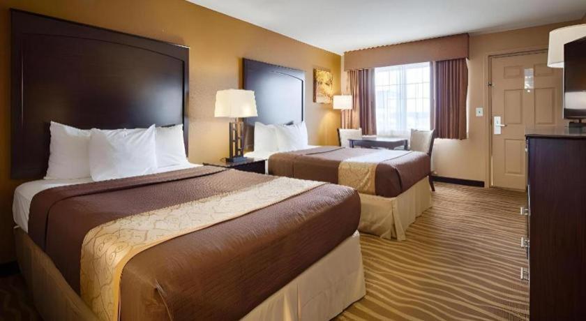 Best Western Taylor Inn Bagian luar foto