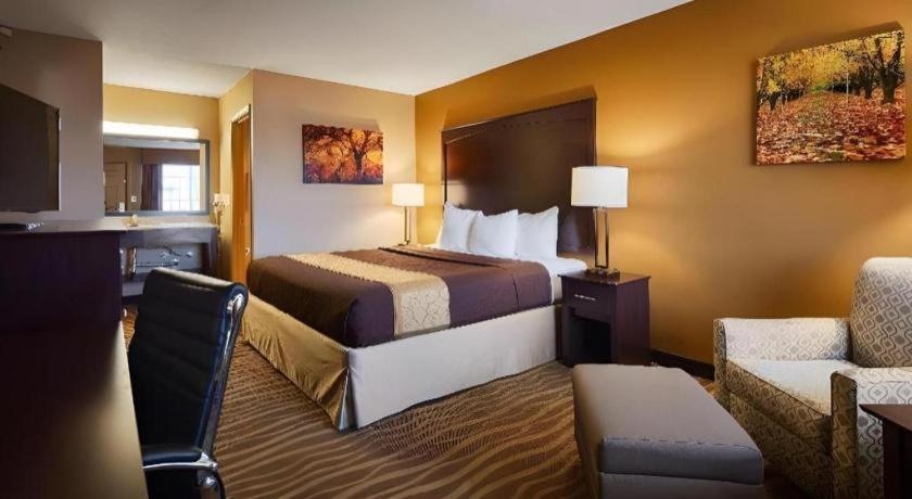 Best Western Taylor Inn Bagian luar foto